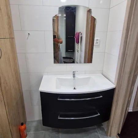 Apartman Laura Zsolna